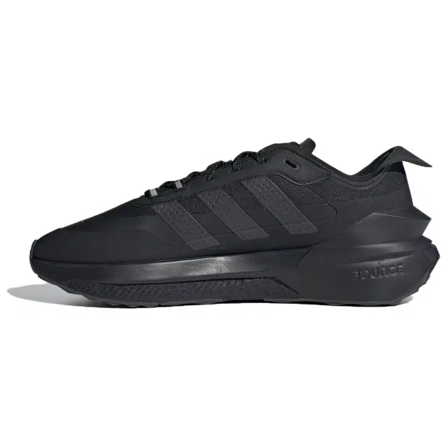 adidas Avryn