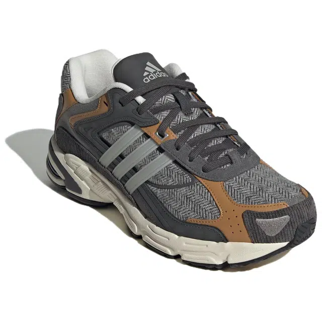 adidas RESPONSE CL Brown