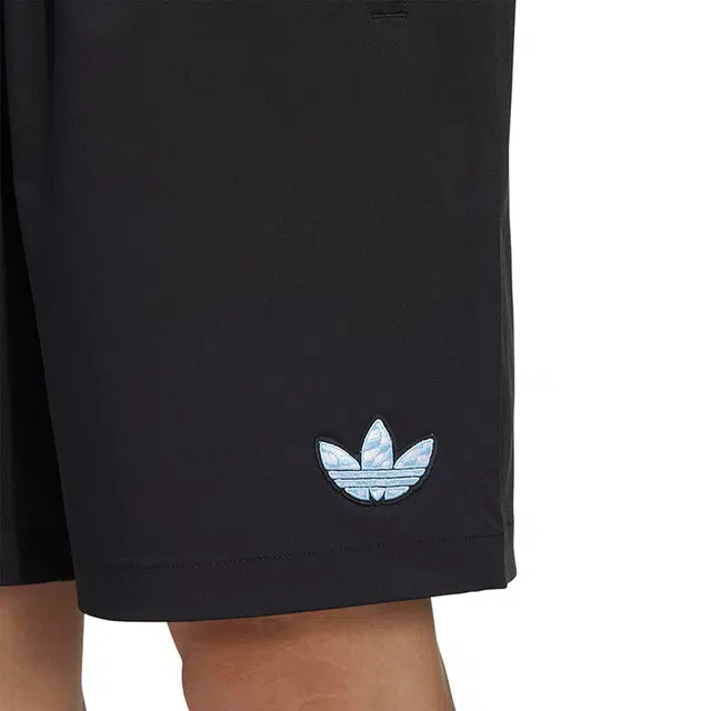 adidas originals Logo