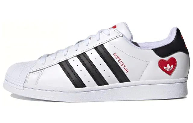 adidas Superstar