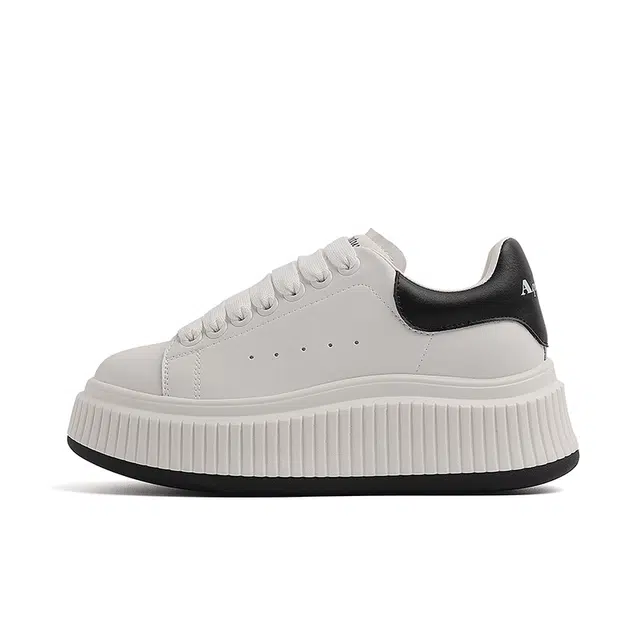 AQUASCUTUM