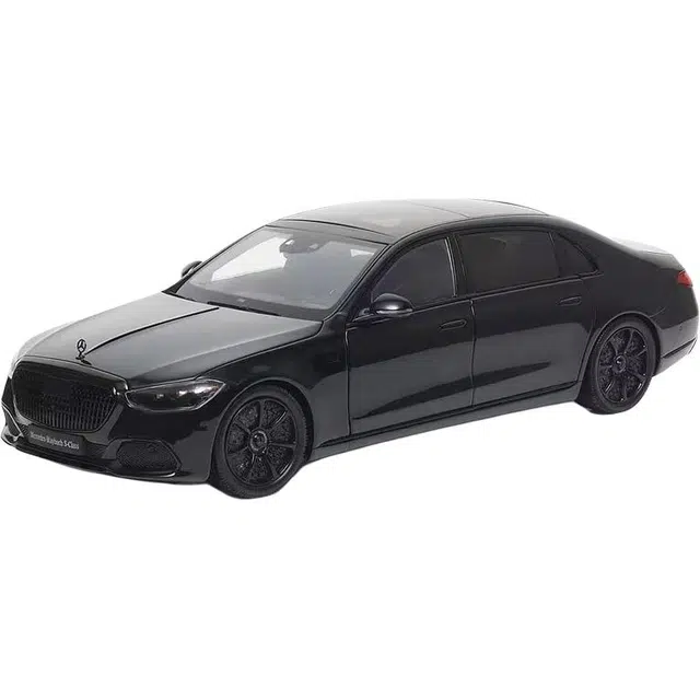 Almost Real 118 S680 2021