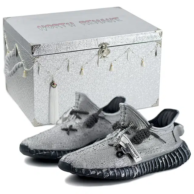 adidas Yeezy Boost 350 V2 "Cyber City"