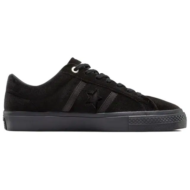 UNDEFEATED x Converse One Star