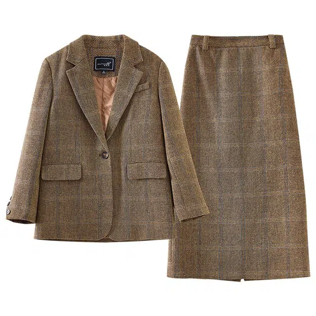 欧昵雪 西装领格纹长袖上衣高腰半身中长裙裙装套装 女款 咖色格