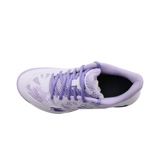 YONEX