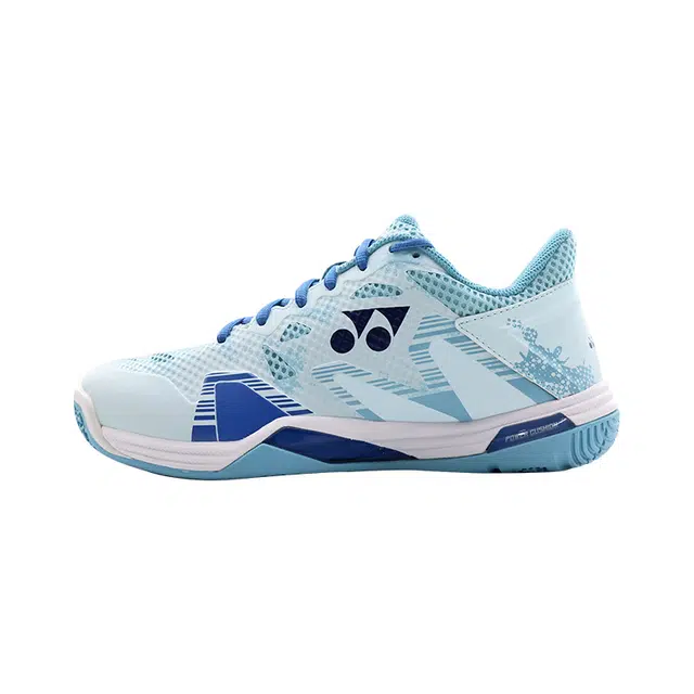 YONEX