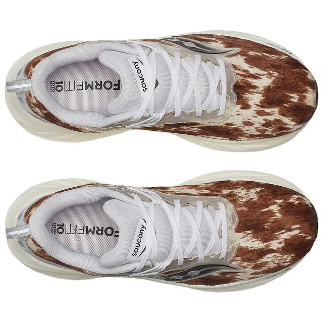 Nordstrom x Saucony TRIUMPH 22