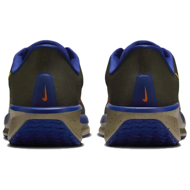 Nike Quest 6