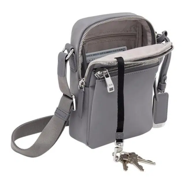 TUMI Voyageur 13