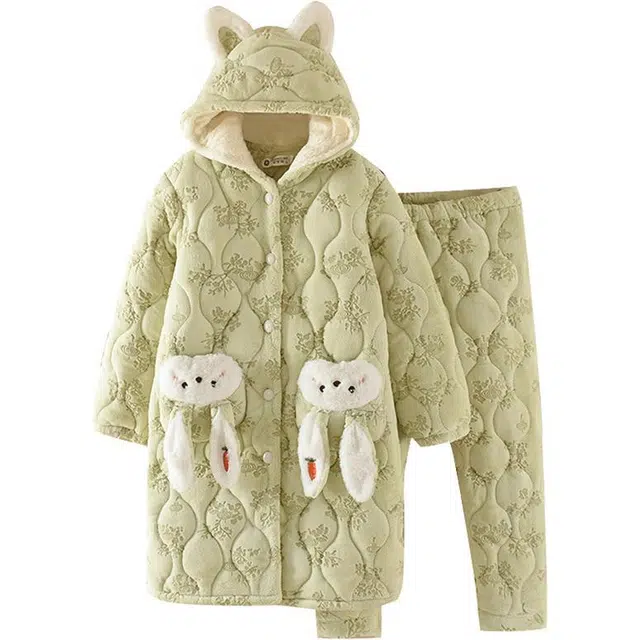 北极绒 加厚保暖中长款舒适亲肤卡通睡衣套装 女款 浅绿