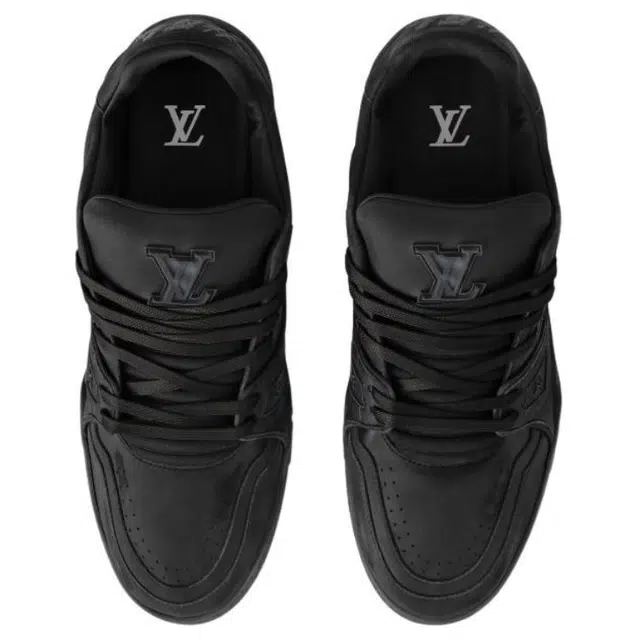 Louis Vuitton Trainer Low Top Black