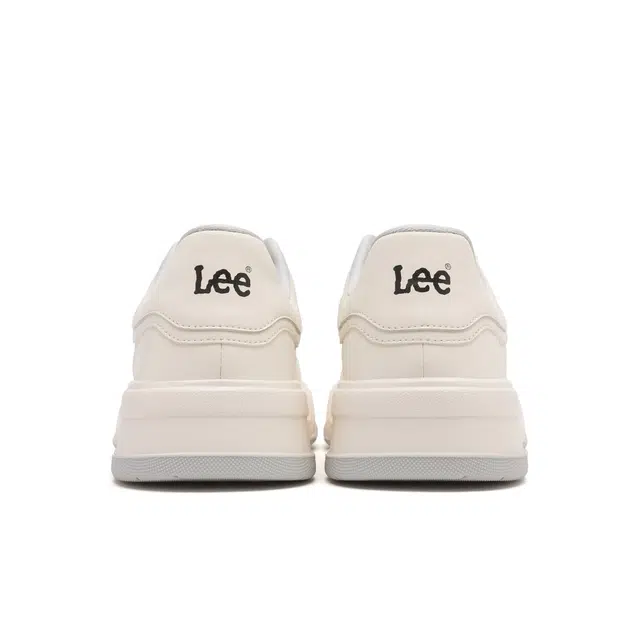 Lee