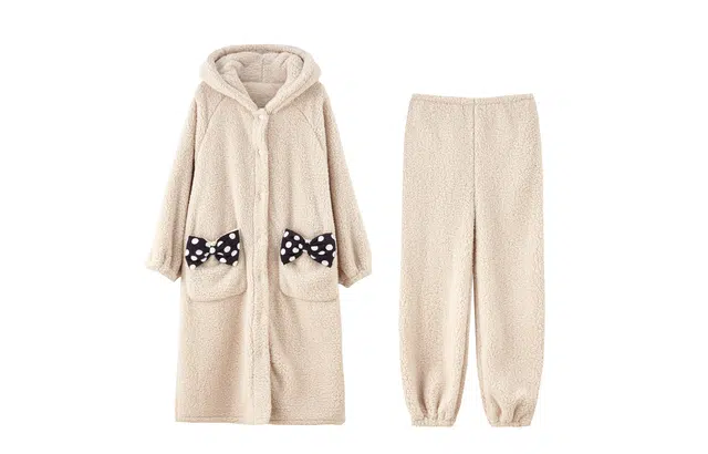 俏薇妮 甜美可爱连帽加厚保暖家居服睡衣套装 女款 杏色