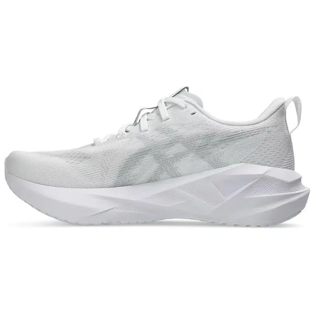 Asics NOVABLAST 5