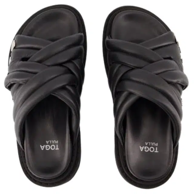 Toga Pulla