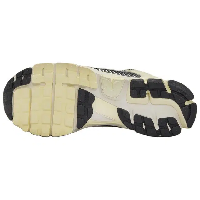 Nike Air Zoom Vomero 5 Alabaster Black