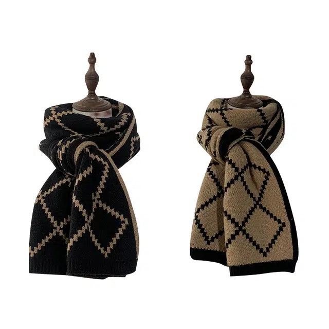 纳兰杜 时尚百搭高级感防寒保暖潮流穿搭礼盒装 秋冬 腈纶 绒线围巾 女款 黑配卡其