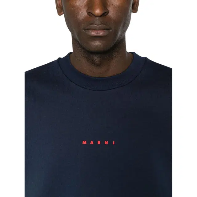 MARNI T