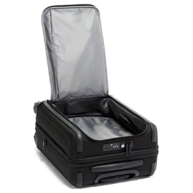 TUMI 21