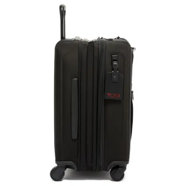 TUMI 21
