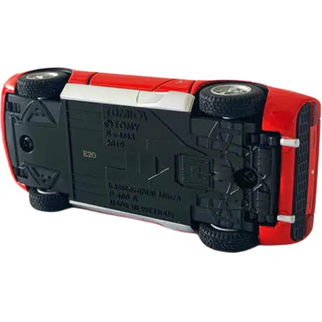 TAKARA TOMY