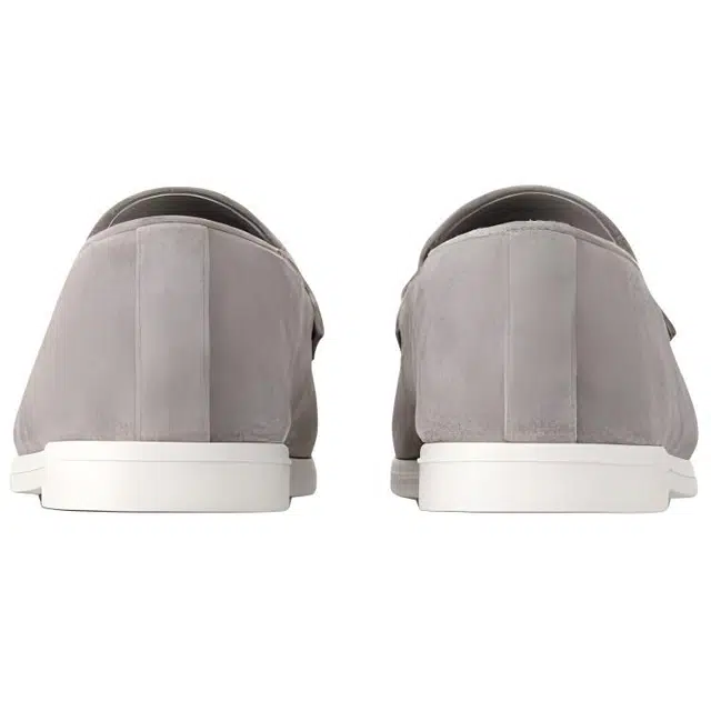 LOUIS VUITTON Estate