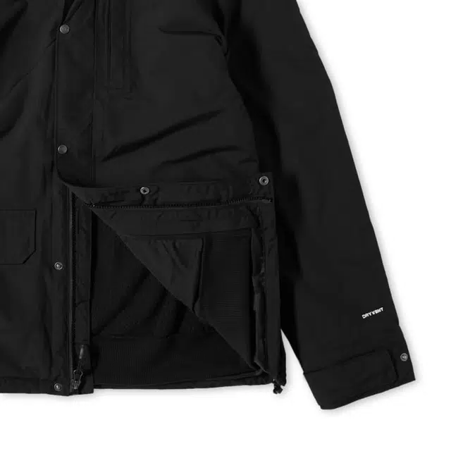 THE NORTH FACE