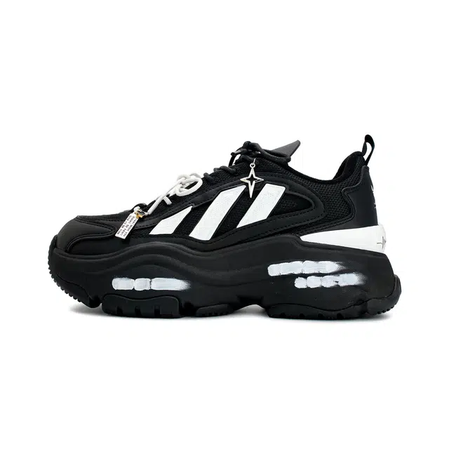 adidas Originals Ozgaia White Signal