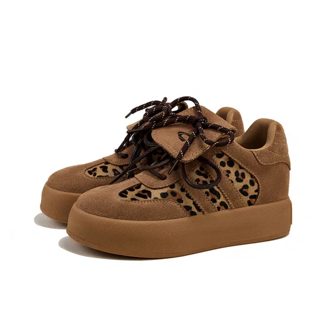 CAMEL ACTIVE