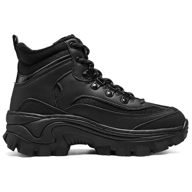 Skechers Street