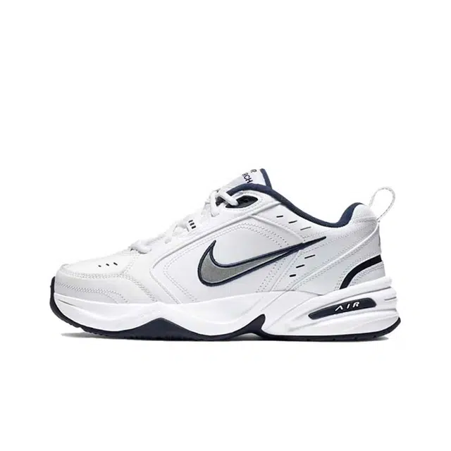 Nike Air Monarch 4