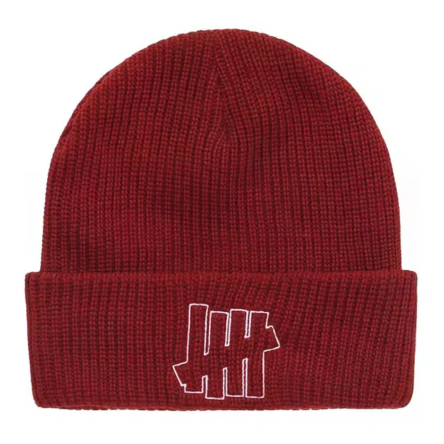 UNDEFEATED FW24 Striped Logo Beanie