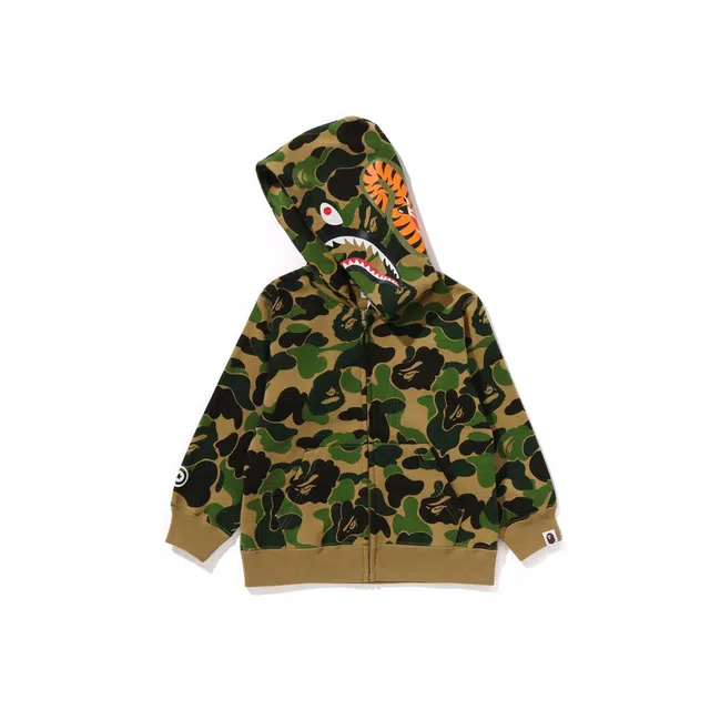 A BATHING APE FW24 WGM