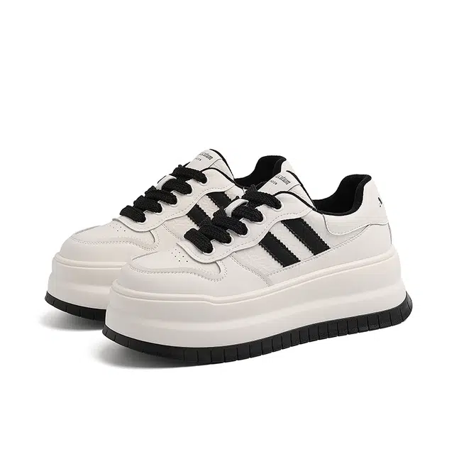 AQUASCUTUM