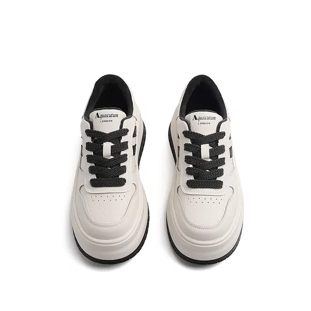 AQUASCUTUM