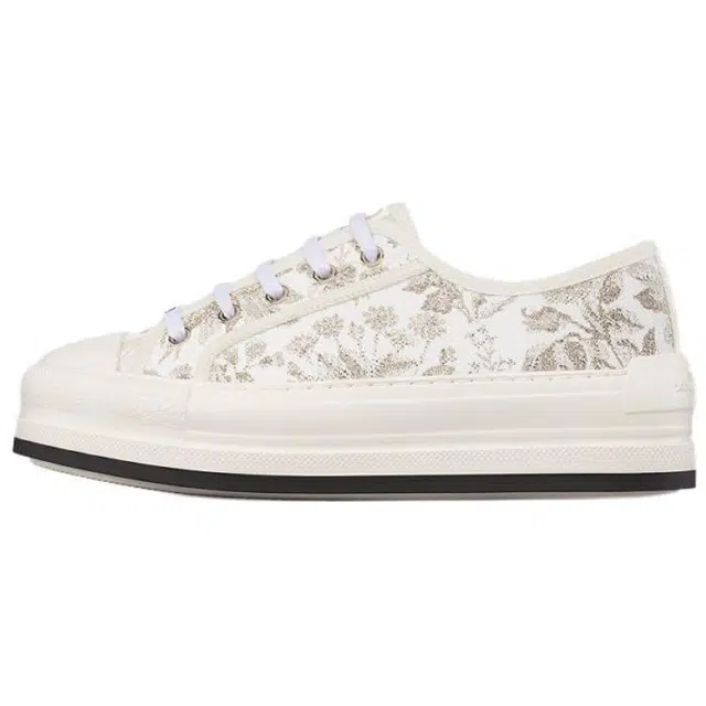 DIOR Walk'n'Dior