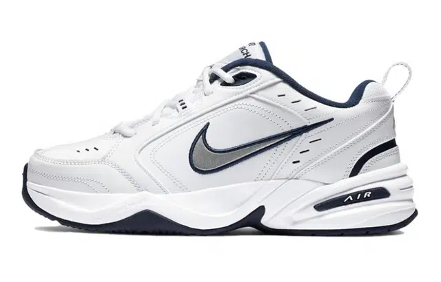 Nike Air Monarch 4