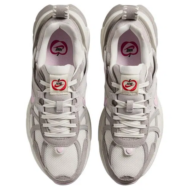 Nike V2K Run White Grey Pink
