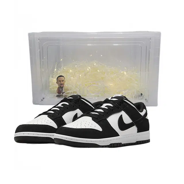 Nike Dunk Low Retro SE Suede Panda