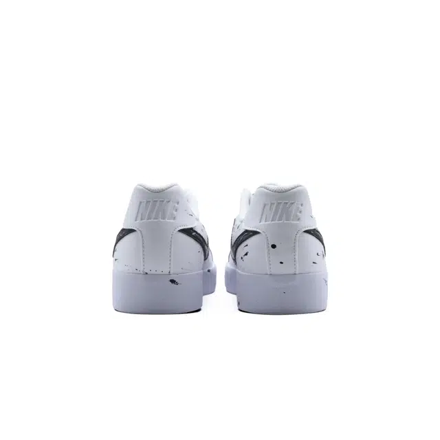 Nike Court Royale