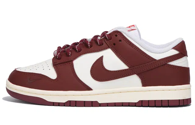 Nike Dunk Low Red