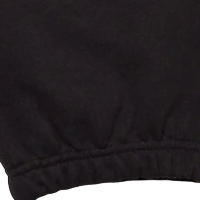 THE NORTH FACE x kaws FW22 TNF x KAWS logo