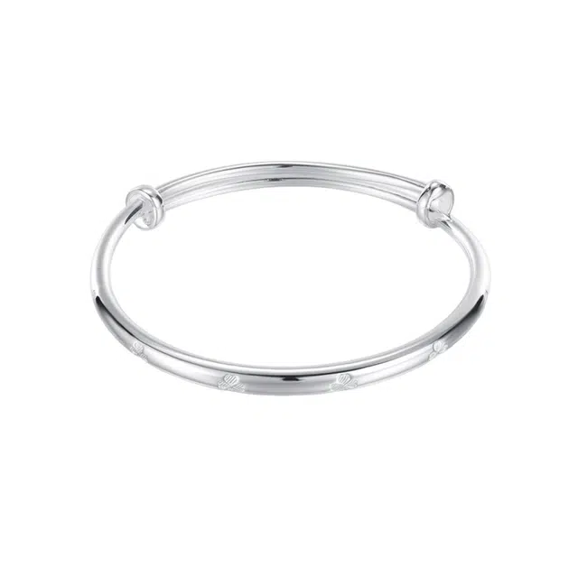 中国珠宝 四叶草推拉 爱心的四叶草 每一片都是爱你的形状  时来运转一帆风顺 新中式国潮风 轻奢精致高级感 足银 手镯 女款