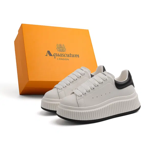 AQUASCUTUM