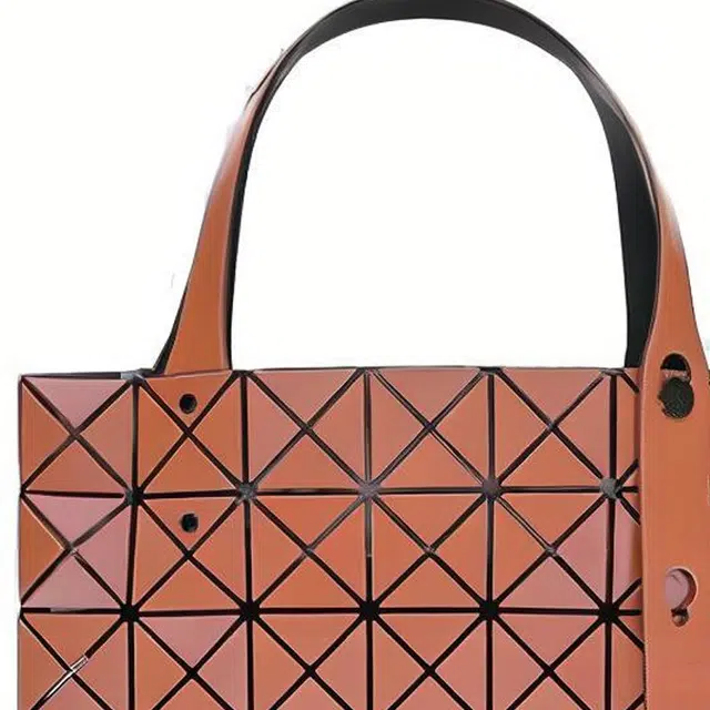ISSEY MIYAKE Prism