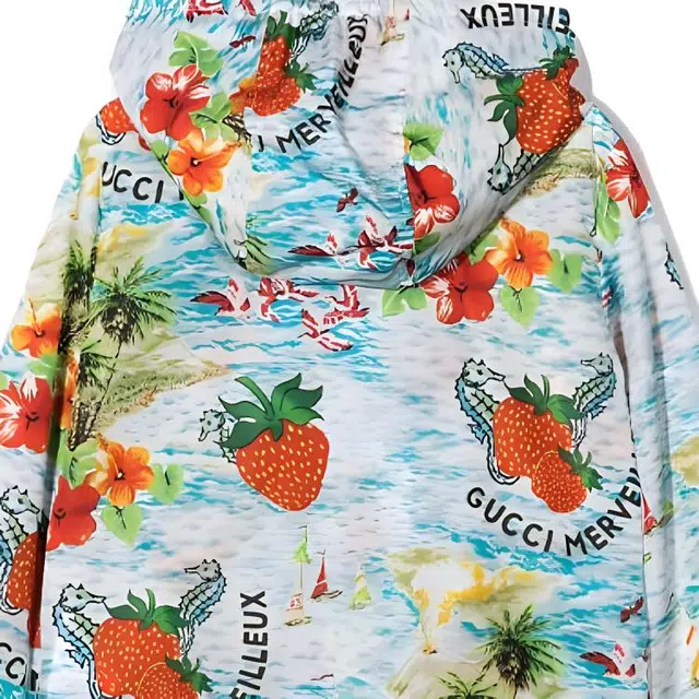 GUCCI SS22 StrawberryLogo