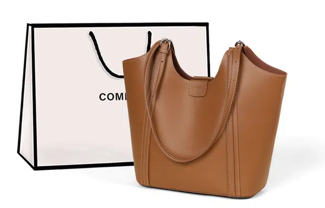 COMELY Tote