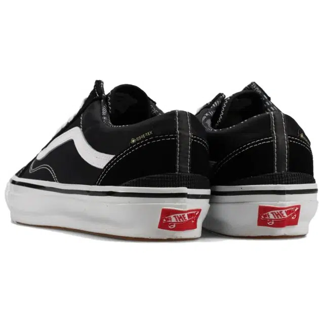 Vans Old Skool GORE-TEX Black