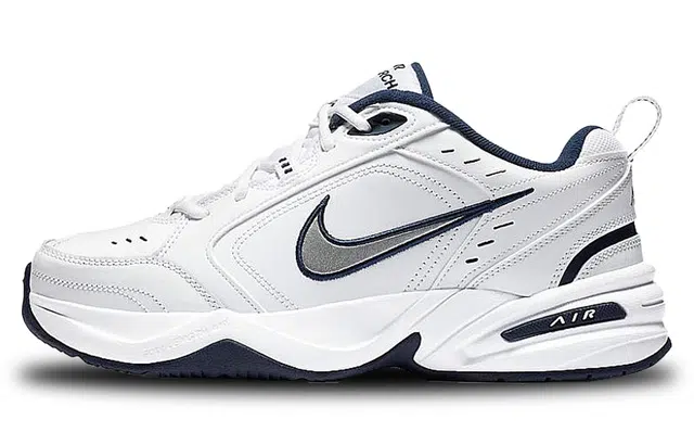 Nike Air Monarch 4